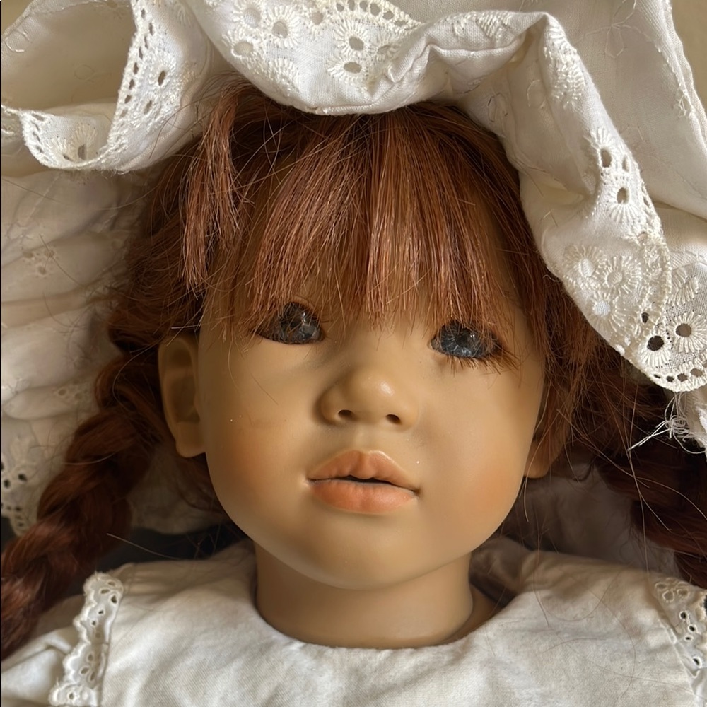 Victorian Doll - Picture 2 of 8